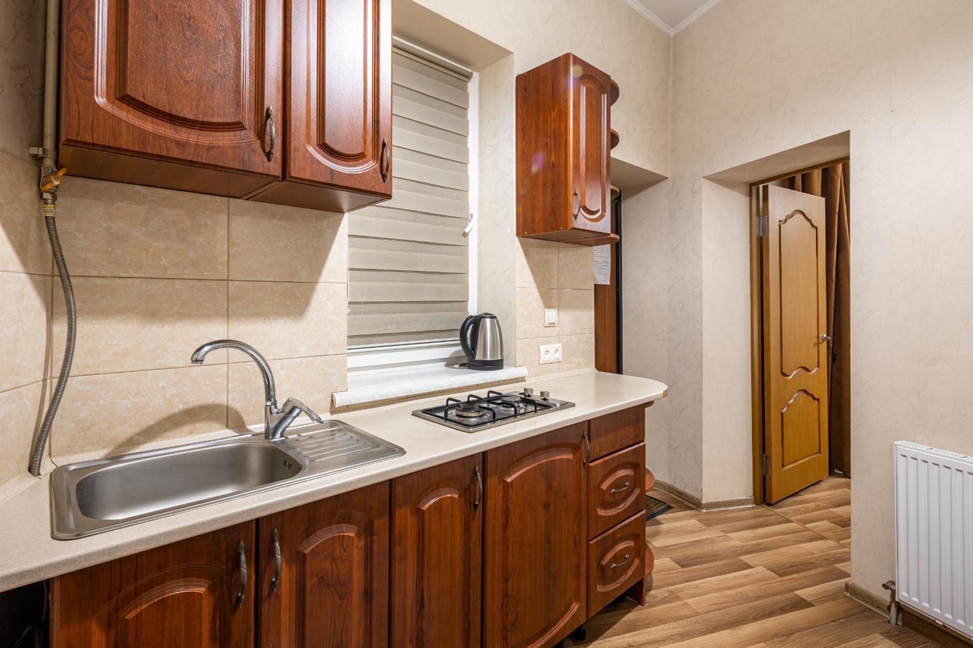 Apartment On Virmens'Ka Street ลวีฟ ภายนอก รูปภาพ