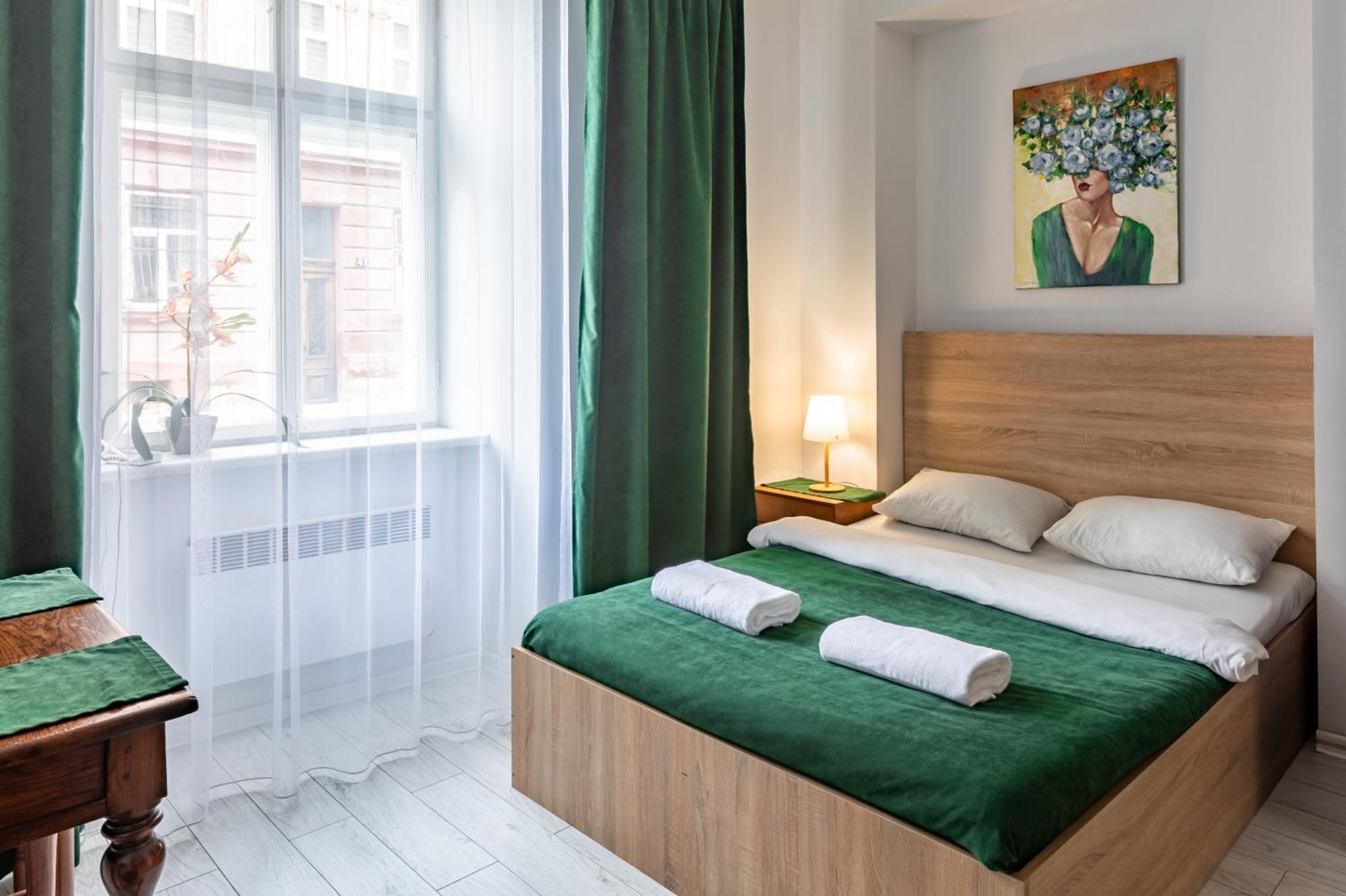 Apartment On Virmens'Ka Street ลวีฟ ภายนอก รูปภาพ